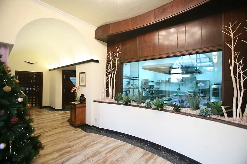 Hotel Castell De L'Oliver Mataro 4*,
