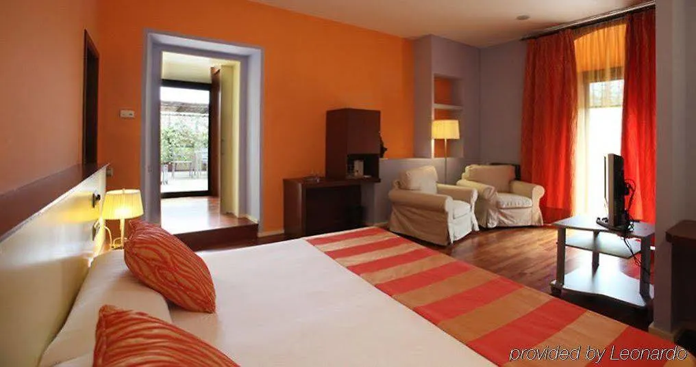 Hotel Castell De L'Oliver Mataro 4*,